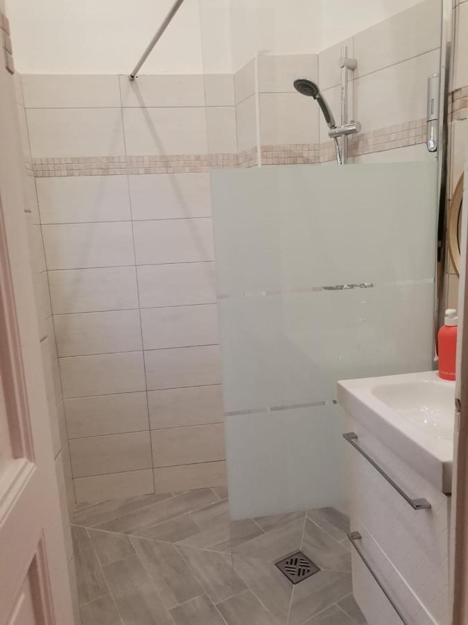 אורליאן Appartement F3 Au Balcon De La Place Du Martroi מראה חיצוני תמונה